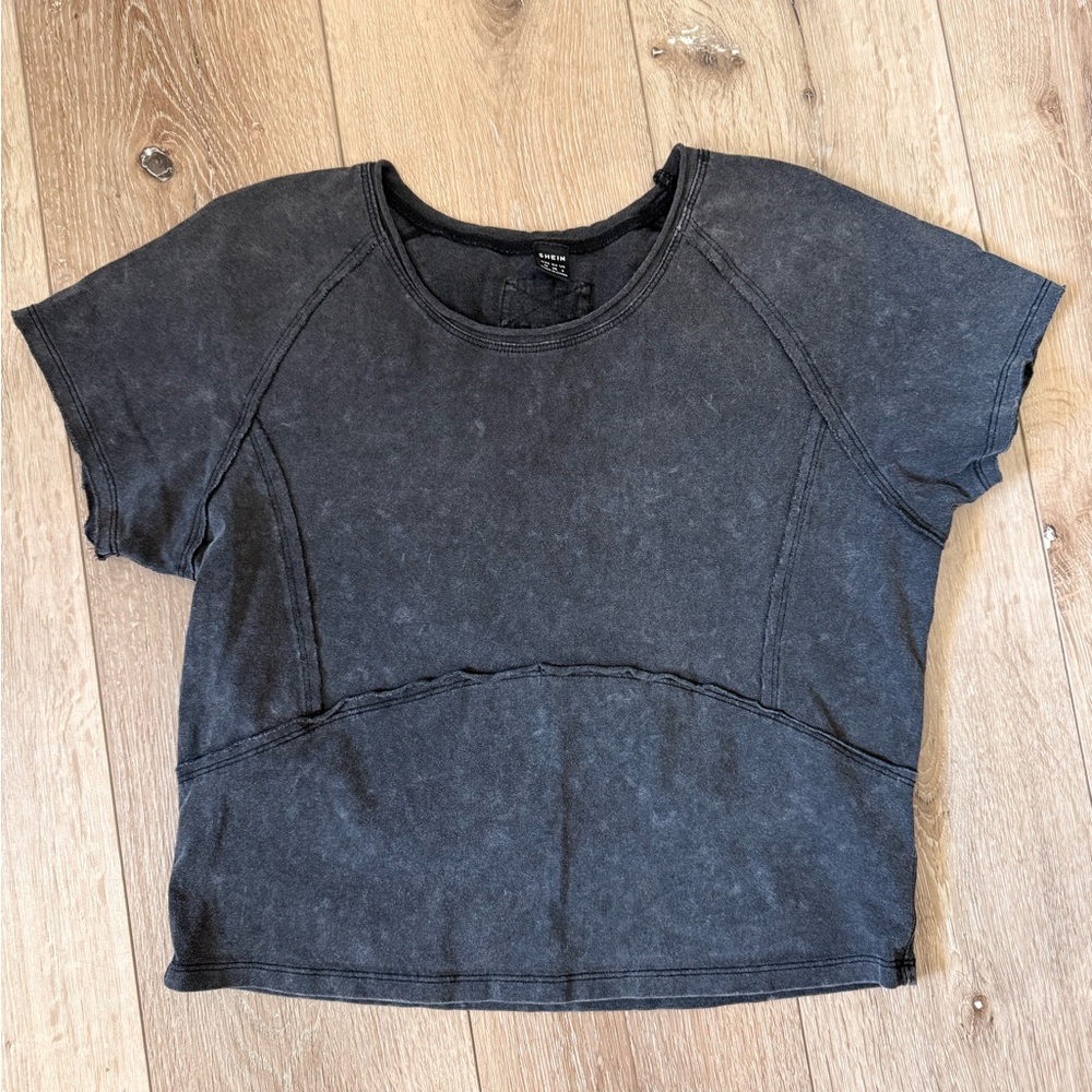 SHEIN Charcoal Short Sleeve Tee